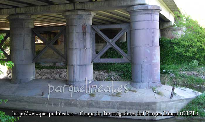 puente tren de aranjuez. Puente sobre el Manzanares.